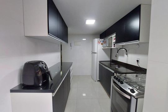 Cozinha de apartamento à venda com 2 quartos, 60m² em Imperial de São Cristóvão, Rio de Janeiro