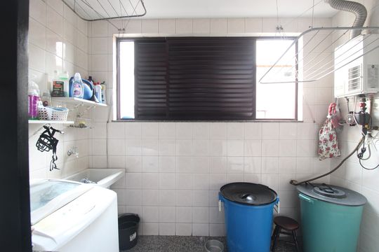 Área de serviço de apartamento para alugar com 3 quartos, 343m² em Jacarepaguá, Rio de Janeiro