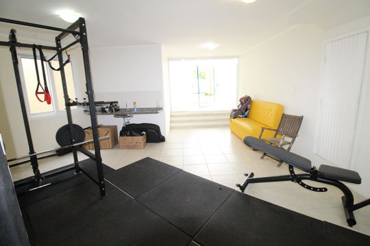 Academia de casa de condomínio para alugar com 4 quartos, 405m² em Urbanova, São José dos Campos