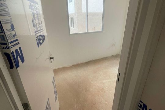 Quarto de apartamento à venda com 2 quartos, 57m² em Jardim Monte Alegre, São Paulo