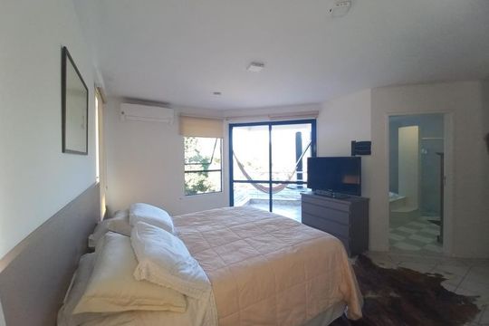 Casa para alugar com 4 quartos, 1384m² em Lagoa da Conceição, Florianópolis