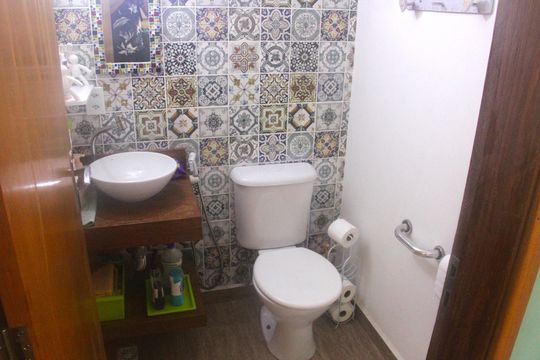 Lavabo de casa para alugar com 2 quartos, 120m² em Embaré, Santos