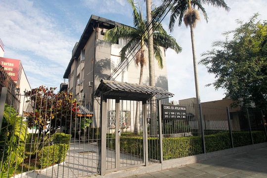 Fachada de apartamento à venda com 4 quartos, 114m² em Menino Deus, Porto Alegre
