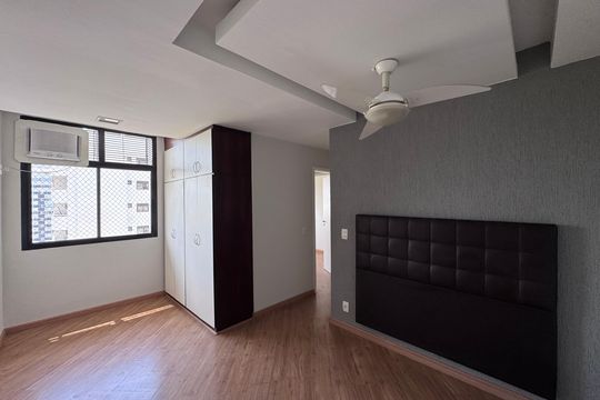 Quarto de apartamento à venda com 2 quartos, 70m² em Recreio dos Bandeirantes, Rio de Janeiro