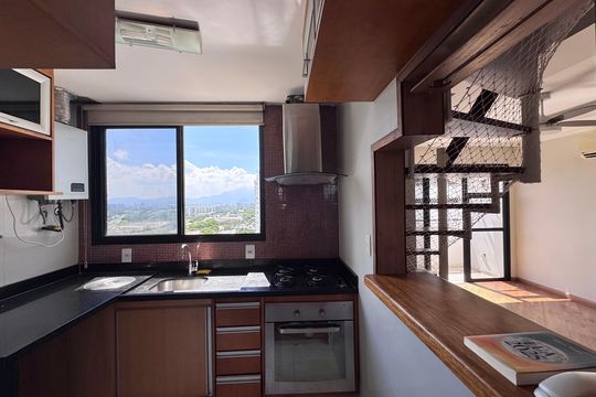 Cozinha de apartamento à venda com 2 quartos, 70m² em Recreio dos Bandeirantes, Rio de Janeiro