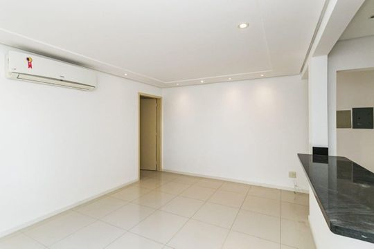 Sala  de apartamento para alugar com 2 quartos, 84m² em Rio Branco, Porto Alegre