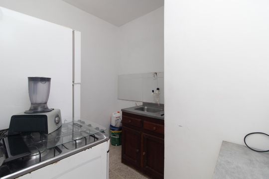 Cozinha de apartamento para alugar com 2 quartos, 28m² em Santo Antônio, Porto Alegre