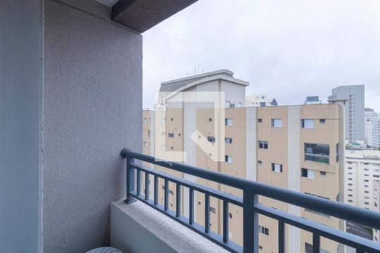 Varanda de kitnet/studio à venda com 1 quarto, 26m² em Vila Nova Conceição, São Paulo
