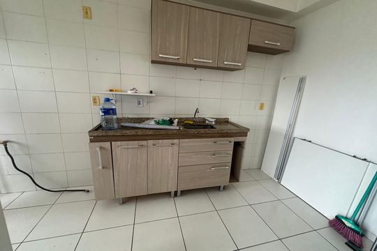 Cozinha de apartamento para alugar com 2 quartos, 56m² em Parque Viana, Barueri