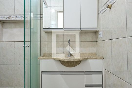 Banheiro de casa à venda com 3 quartos, 130m² em Parque das Cigarreiras, Taboão da Serra
