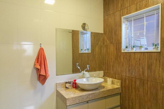 Casa para alugar com 3 quartos, 360m² em Jardim Leblon, Belo Horizonte