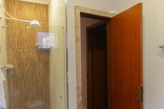 Casa para alugar com 3 quartos, 360m² em Jardim Leblon, Belo Horizonte