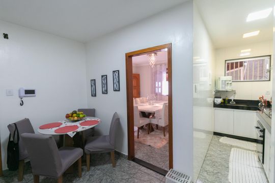 Casa para alugar com 3 quartos, 360m² em Jardim Leblon, Belo Horizonte
