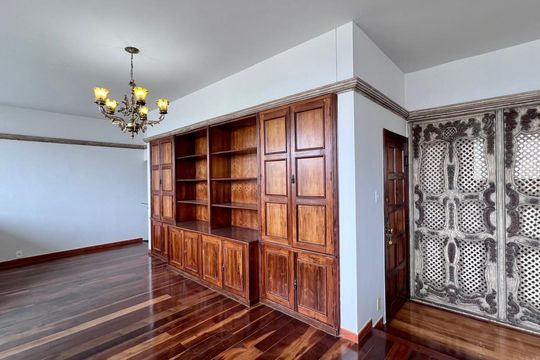 sala  de apartamento para alugar com 4 quartos, 180m² em Funcionários, Belo Horizonte