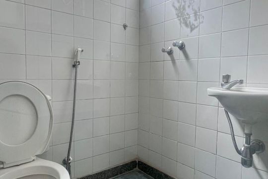 banho de serviço de apartamento para alugar com 4 quartos, 180m² em Funcionários, Belo Horizonte