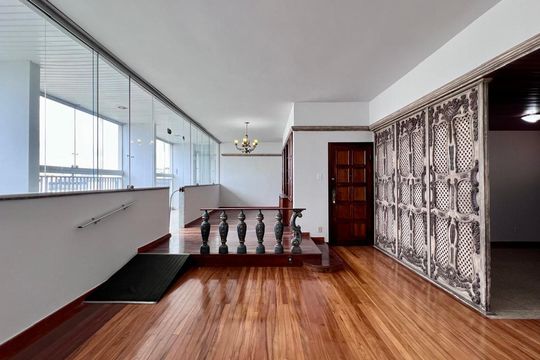 Apartamento para alugar com 4 quartos, 180m² em Funcionários, Belo Horizonte