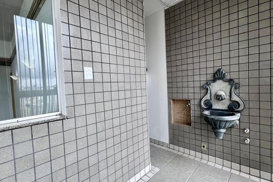 Varanda de apartamento para alugar com 4 quartos, 180m² em Funcionários, Belo Horizonte