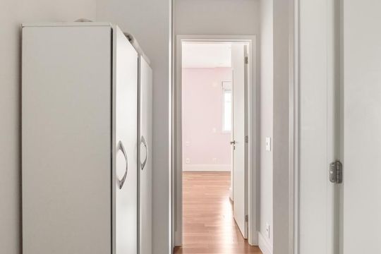 Corredor de apartamento à venda com 2 quartos, 155m² em Vila Olímpia, São Paulo
