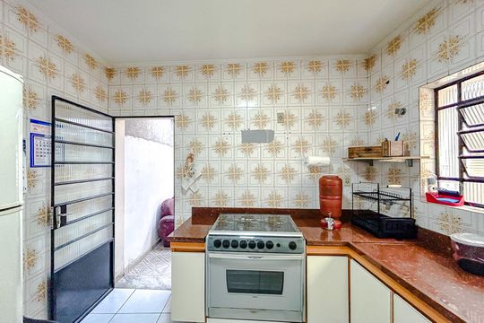Cozinha de casa à venda com 4 quartos, 240m² em Vila Nova Manchester, São Paulo