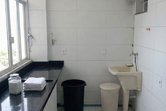 Cozinha de apartamento à venda com 2 quartos, 84m² em Olaria, Rio de Janeiro