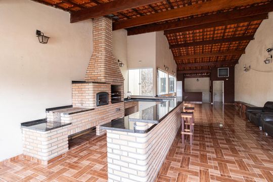 Quintal de casa para alugar com 3 quartos, 225m² em Chácara Adriana Aparecida, Carapicuíba