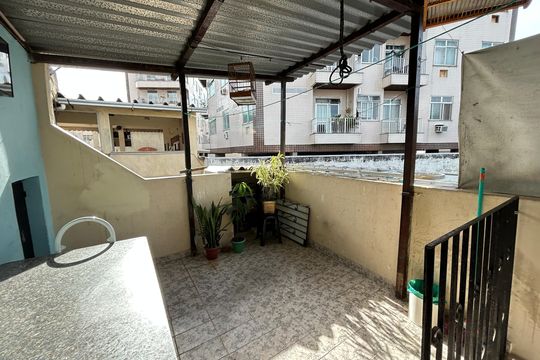 Terraço de casa para alugar com 2 quartos, 42m² em Encantado, Rio de Janeiro