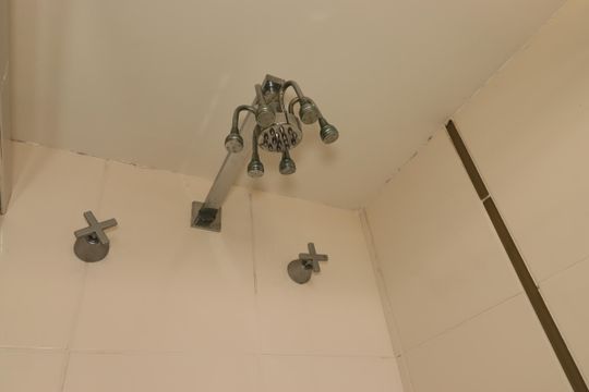 Banheiro da Suíte 2 - Chuveiro de apartamento para alugar com 3 quartos, 128m² em Centro, Santo André