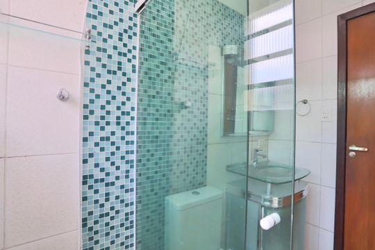 Banheiro de apartamento à venda com 2 quartos, 85m² em Vila Claudia, São Paulo