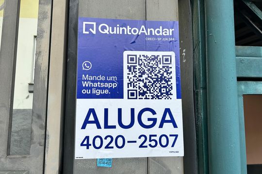 Fachada plaquinha  de apartamento à venda com 2 quartos, 85m² em Vila Claudia, São Paulo