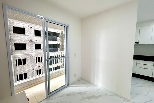 Sala de apartamento para alugar com 2 quartos, 44m² em Picanço, Guarulhos