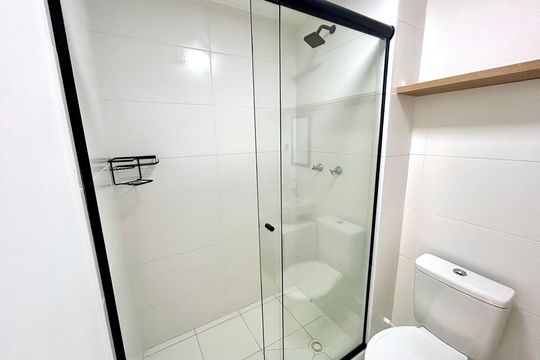 Banheiro de apartamento para alugar com 2 quartos, 44m² em Picanço, Guarulhos