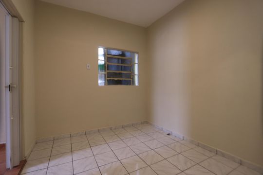 Sala de casa à venda com 1 quarto, 180m² em Vila Antonieta, São Paulo