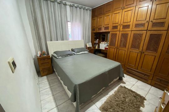 Casa à venda com 3 quartos, 140m² em Vila Ré, São Paulo
