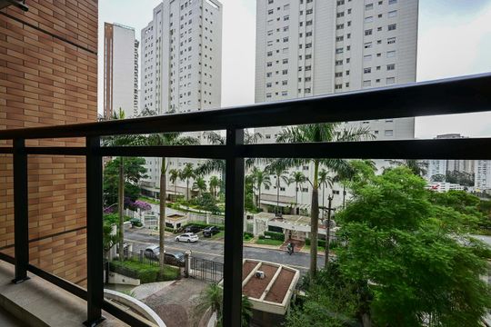 Varanda da Suíte  3 de apartamento à venda com 4 quartos, 195m² em Vila Andrade, São Paulo
