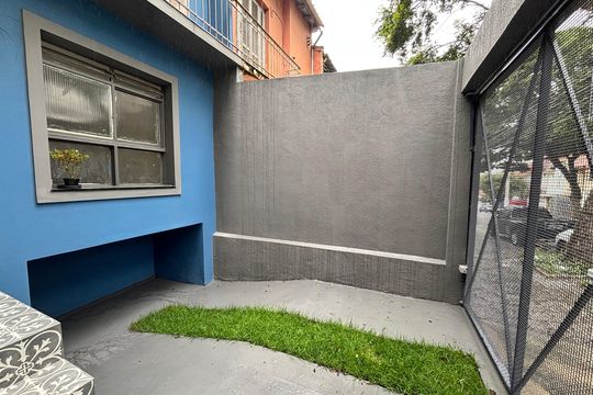 Garagem de casa à venda com 2 quartos, 84m² em Vila Clementino, São Paulo