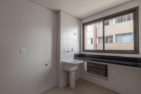 Área de serviço de apartamento à venda com 2 quartos, 70m² em Lourdes, Belo Horizonte