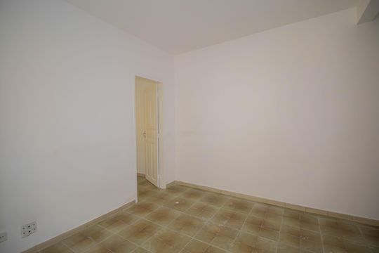 Sala de casa para alugar com 1 quarto, 48m² em Colubandê, São Gonçalo
