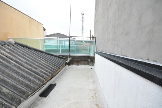 Terraço de casa à venda com 2 quartos, 120m² em Parque Vitoria, São Paulo