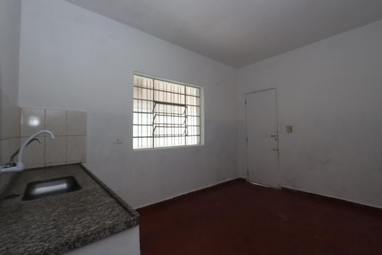 Cozinha de baixo de casa à venda com 2 quartos, 85m² em Vila Antonieta, São Paulo