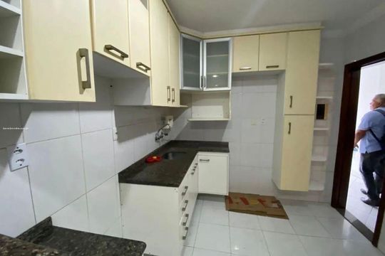 Cozinha  de casa para alugar com 3 quartos, 200m² em Stella Maris, Salvador