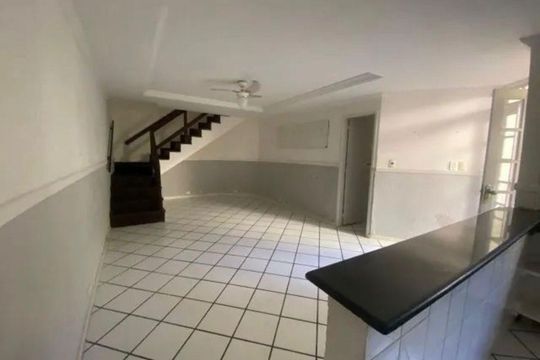Casa para alugar com 3 quartos, 200m² em Stella Maris, Salvador