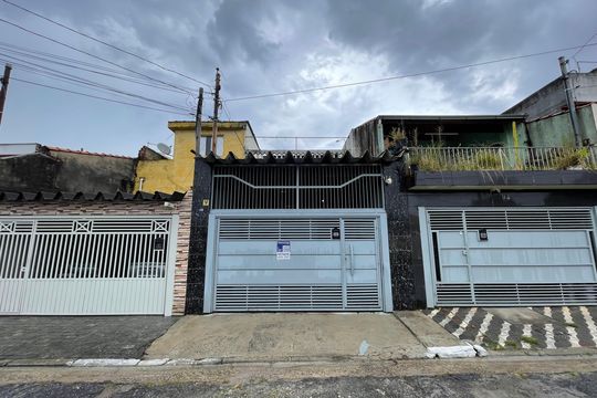 Fachada+Placa de casa à venda com 3 quartos, 145m² em Parque Cisper, São Paulo