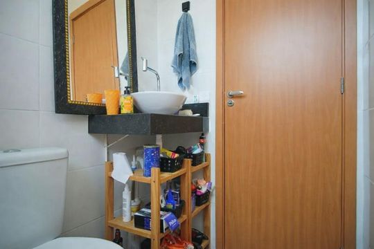 Banheiro de apartamento à venda com 2 quartos, 40m² em Canudos, Novo Hamburgo