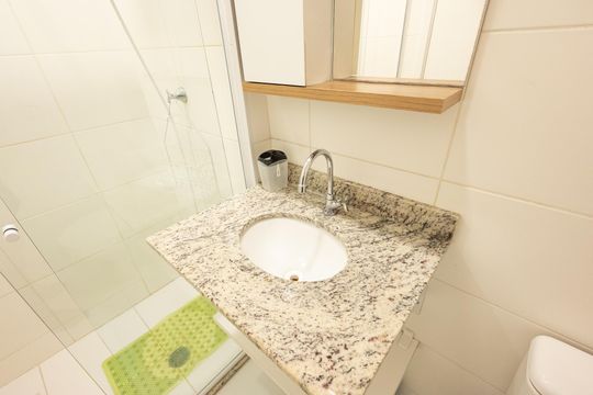 Banheiro Social de kitnet/studio para alugar com 1 quarto, 24m² em Vila Clementino, São Paulo