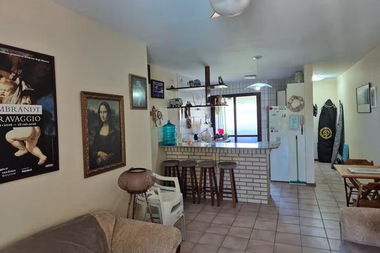Sala de apartamento para alugar com 2 quartos, 70m² em Praia Brava, Florianópolis