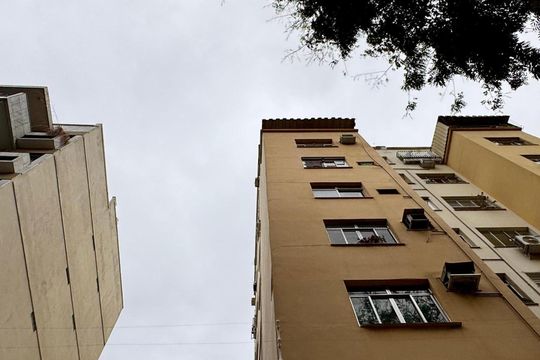 Fachada de apartamento à venda com 4 quartos, 140m² em Laranjeiras, Rio de Janeiro