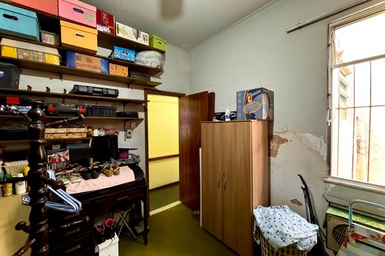 Quarto 2 de apartamento à venda com 4 quartos, 140m² em Laranjeiras, Rio de Janeiro