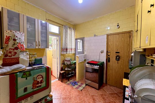 Cozinha de apartamento à venda com 4 quartos, 140m² em Laranjeiras, Rio de Janeiro