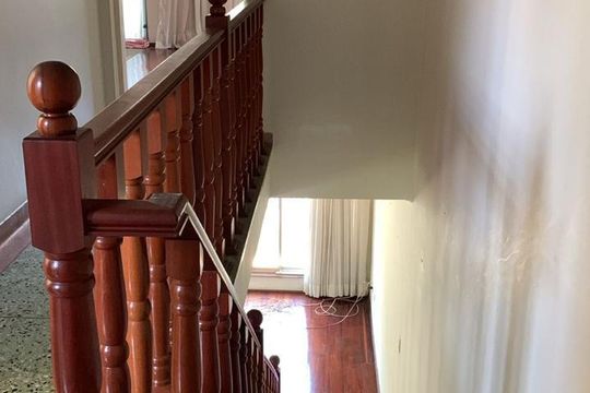 Escada de casa à venda com 5 quartos, 348m² em Vila Assunção, Santo André
