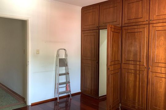 Quarto de casa à venda com 5 quartos, 348m² em Vila Assunção, Santo André